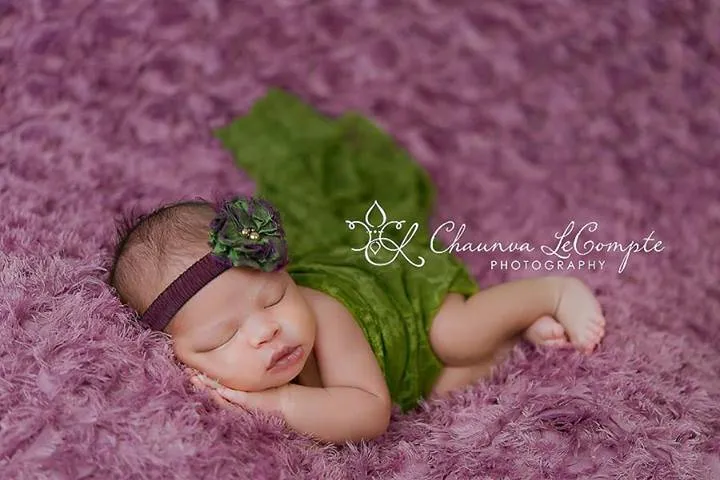 Stretch Lace Wrap in Lemongrass Green
